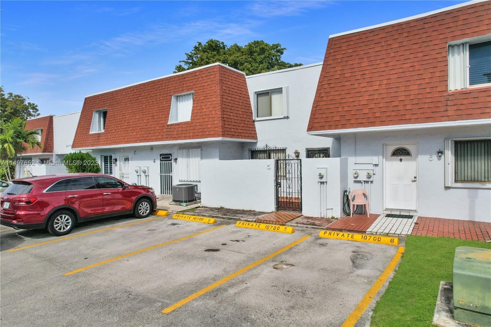 Real estate property located at 10700 7th St #5A, Miami-Dade County, LAGUNA CONDO, Miami, FL
