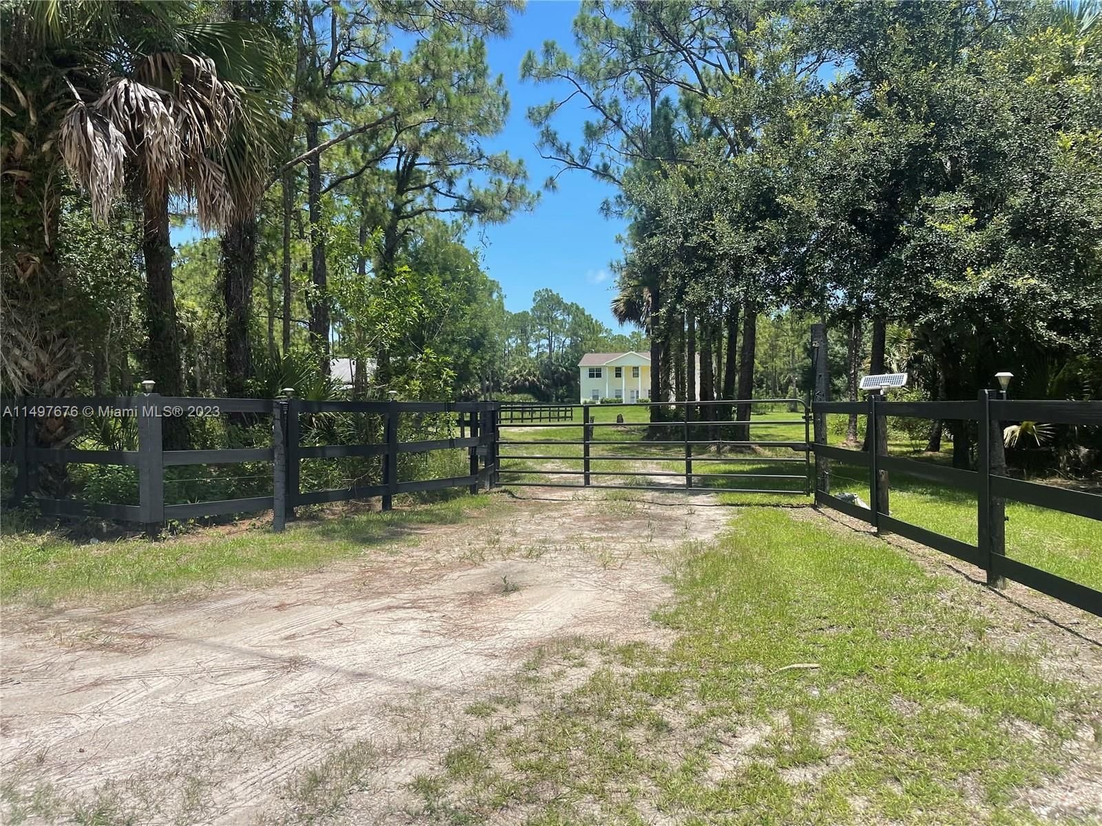 Real estate property located at 25401 86th St, Martin County, ., Indian Town, FL