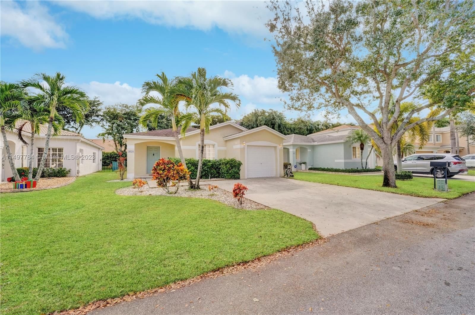 Real estate property located at 4658 12th Ct, Broward County, The Waterways, Deerfield Beach, FL