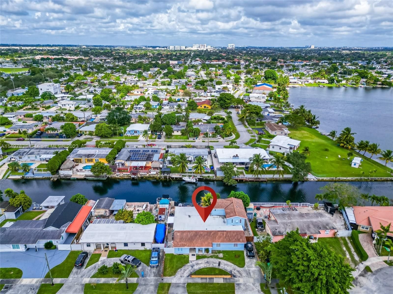 Real estate property located at 10981 44th St, Miami-Dade County, WESTWOOD LAKE 3RD ADDN, Miami, FL