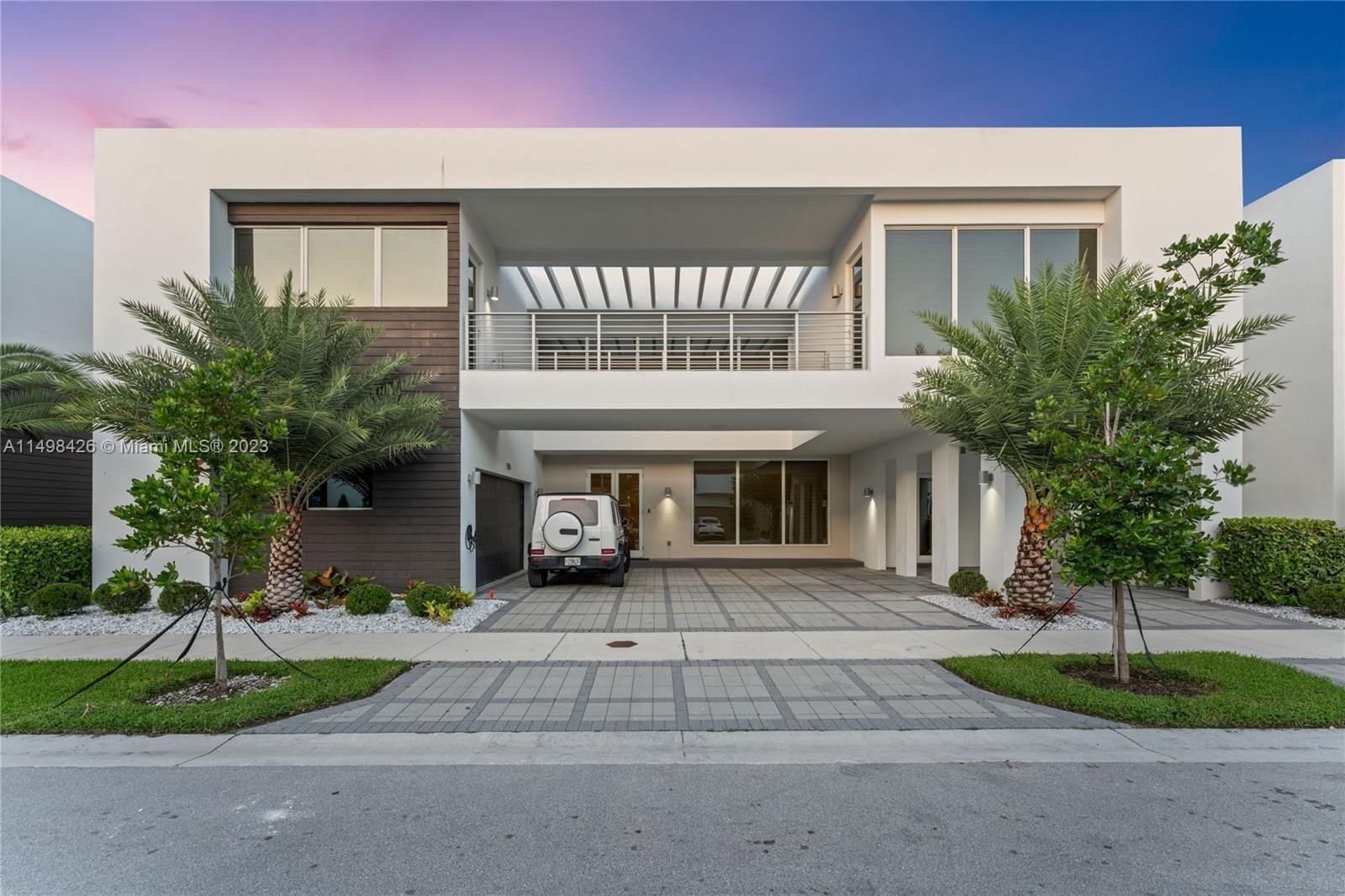 Real estate property located at 7515 103rd Ct, Miami-Dade County, DORAL COMMONS RESIDENTIAL, Doral, FL