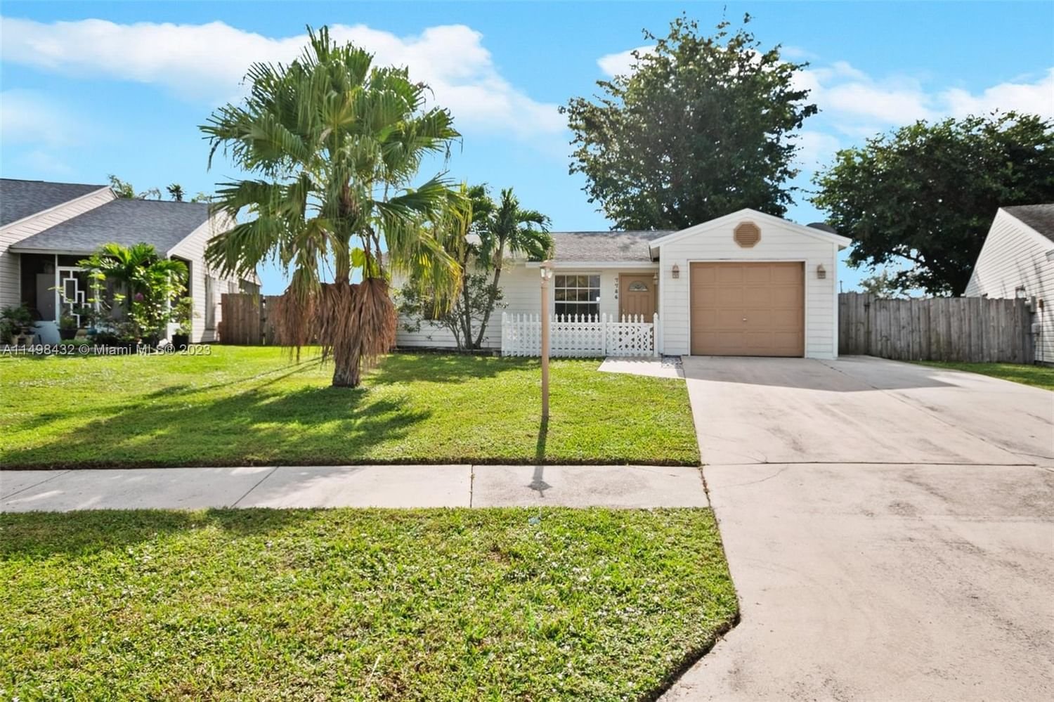 Real estate property located at 7786 Ridgewood Dr, Palm Beach County, COUNTRYWOOD 2, Lake Worth, FL