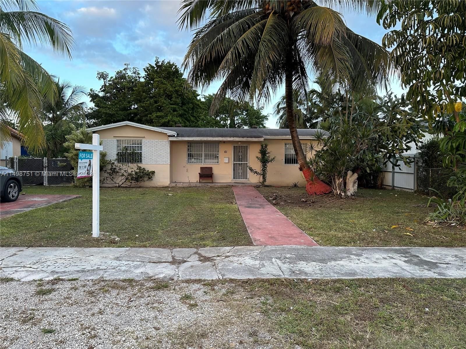 Real estate property located at 61 52nd Pl, Miami-Dade County, BELMONA PARK 2ND ADDN, Hialeah, FL