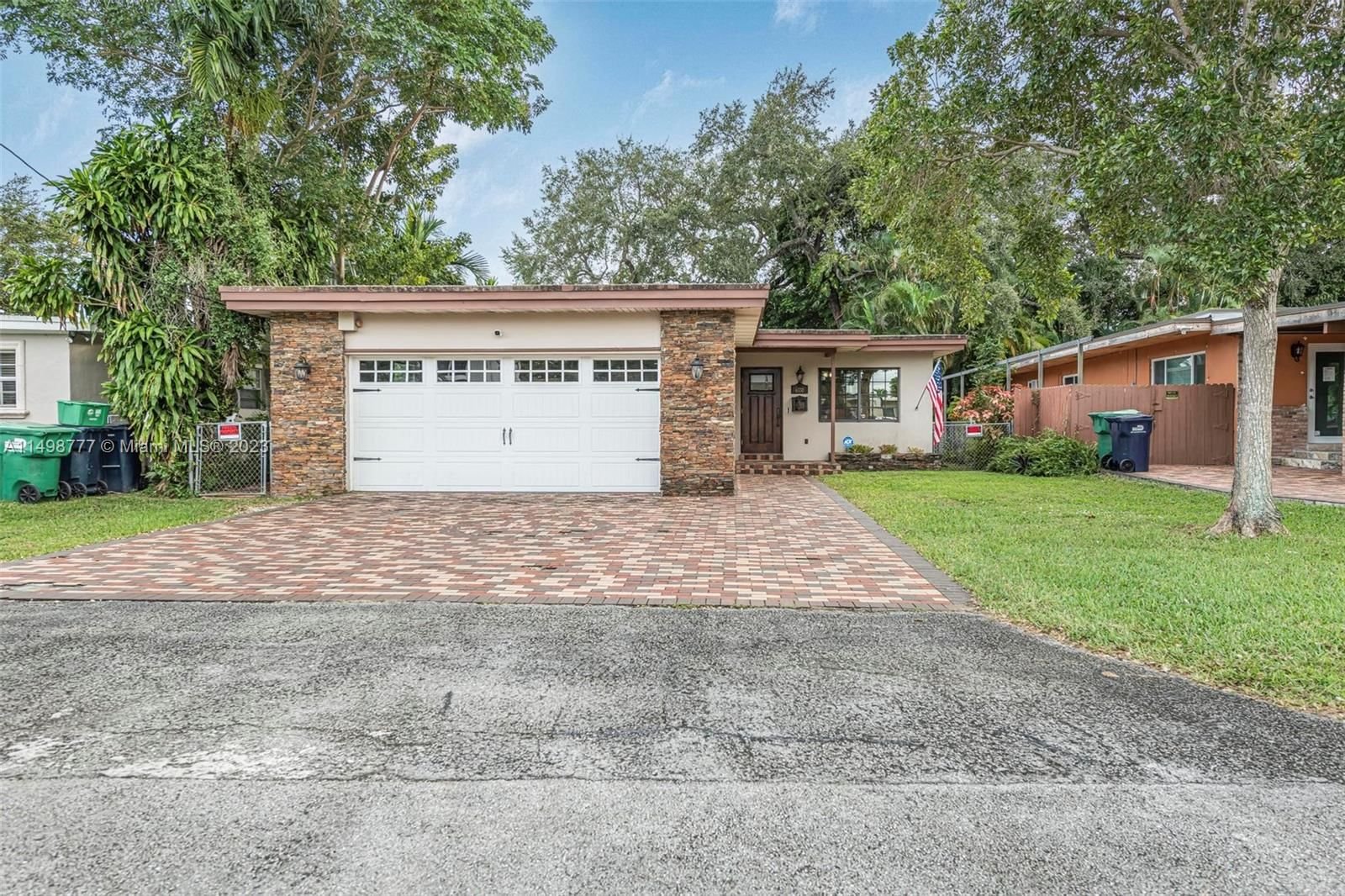 Real estate property located at 6330 34th St, Miami-Dade County, CORAL VILLAS REV, Miami, FL