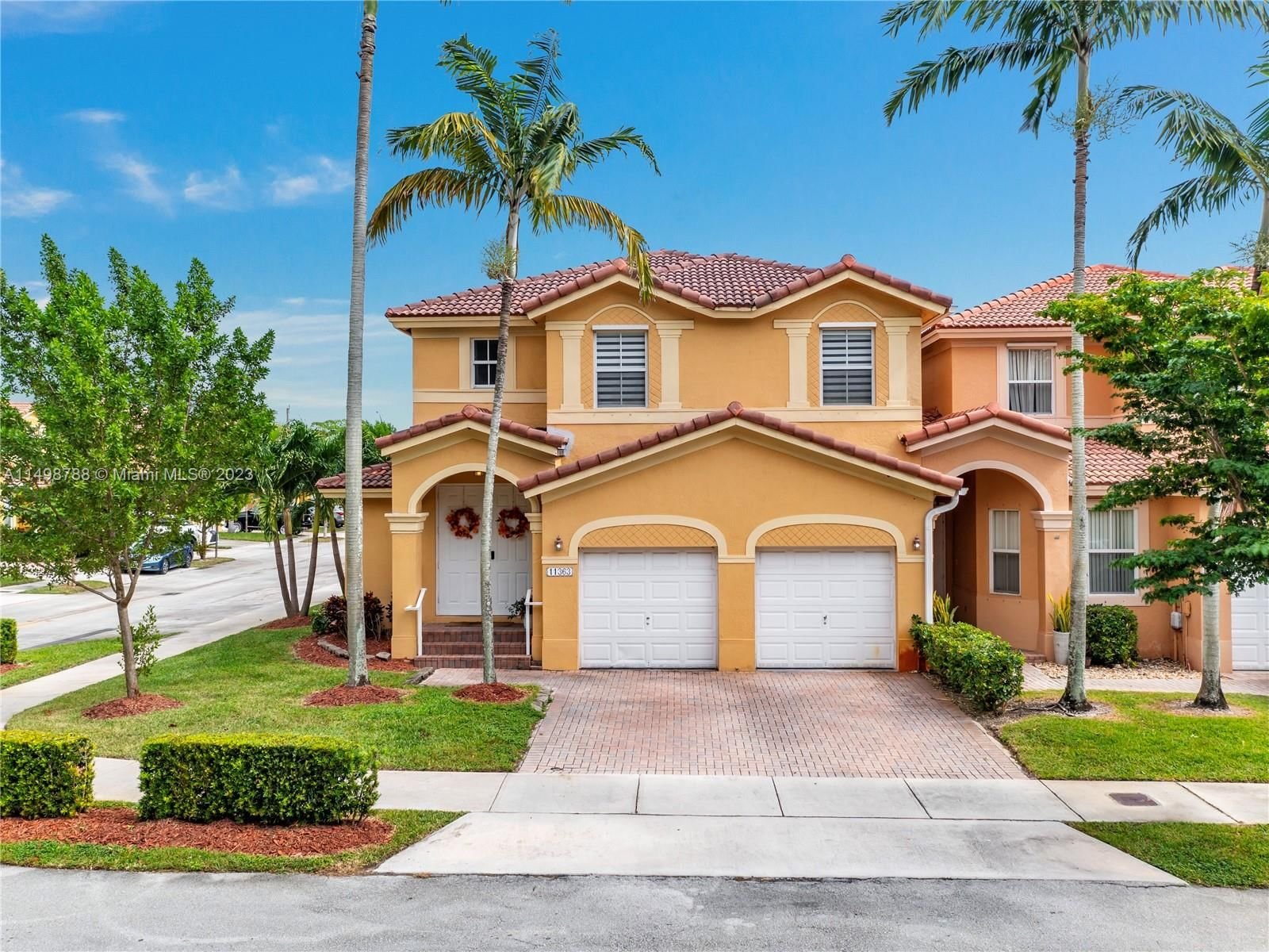 Real estate property located at 11363 137th Psge #11363, Miami-Dade County, CENTURY BREEZE, Miami, FL