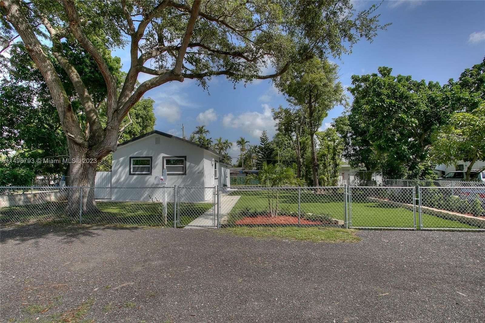 Real estate property located at 553 101st St, Miami-Dade County, ROSSITER PARK A, Miami, FL