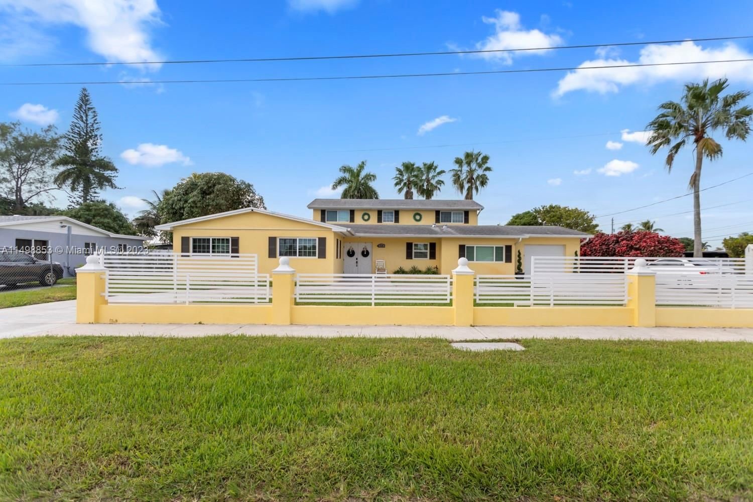 Real estate property located at 17230 14th Ave, Miami-Dade County, SCOTT LAKE MANOR SEC 8, Miami Gardens, FL