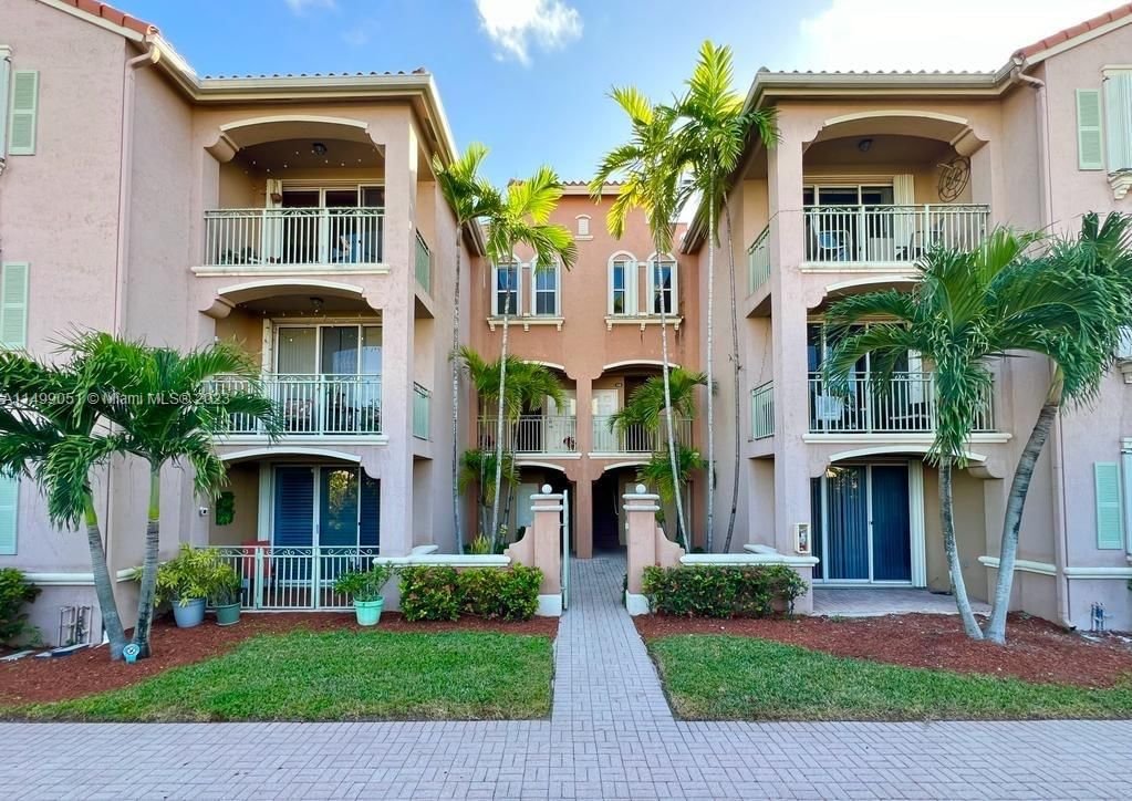 Real estate property located at 6440 114th Ave #406, Miami-Dade County, THE COURTS AT DORAL ISLES, Doral, FL
