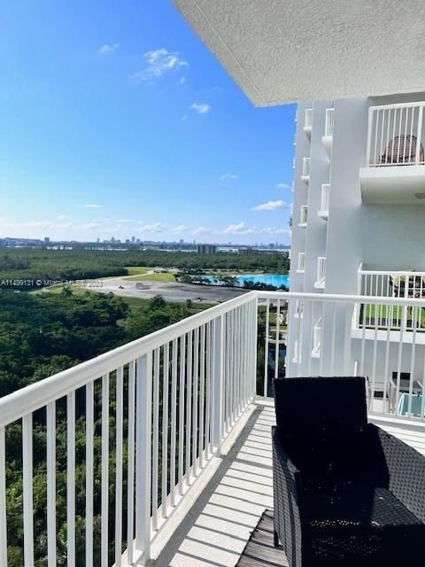 Real estate property located at 14951 Royal Oaks La #1603, Miami-Dade County, 151 at Biscayne, North Miami, FL