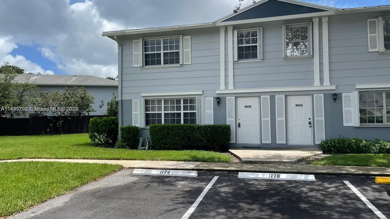 Real estate property located at 1778 81st Ter #2-37, Broward County, ARROWHEAD GOLF & TENNIS C, Davie, FL