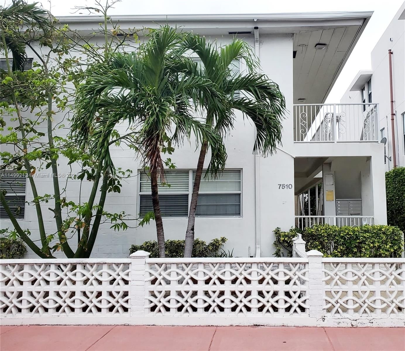 Real estate property located at 7510 Carlyle Ave #8, Miami-Dade County, THE CARLYLE ON 75TH STREE, Miami Beach, FL