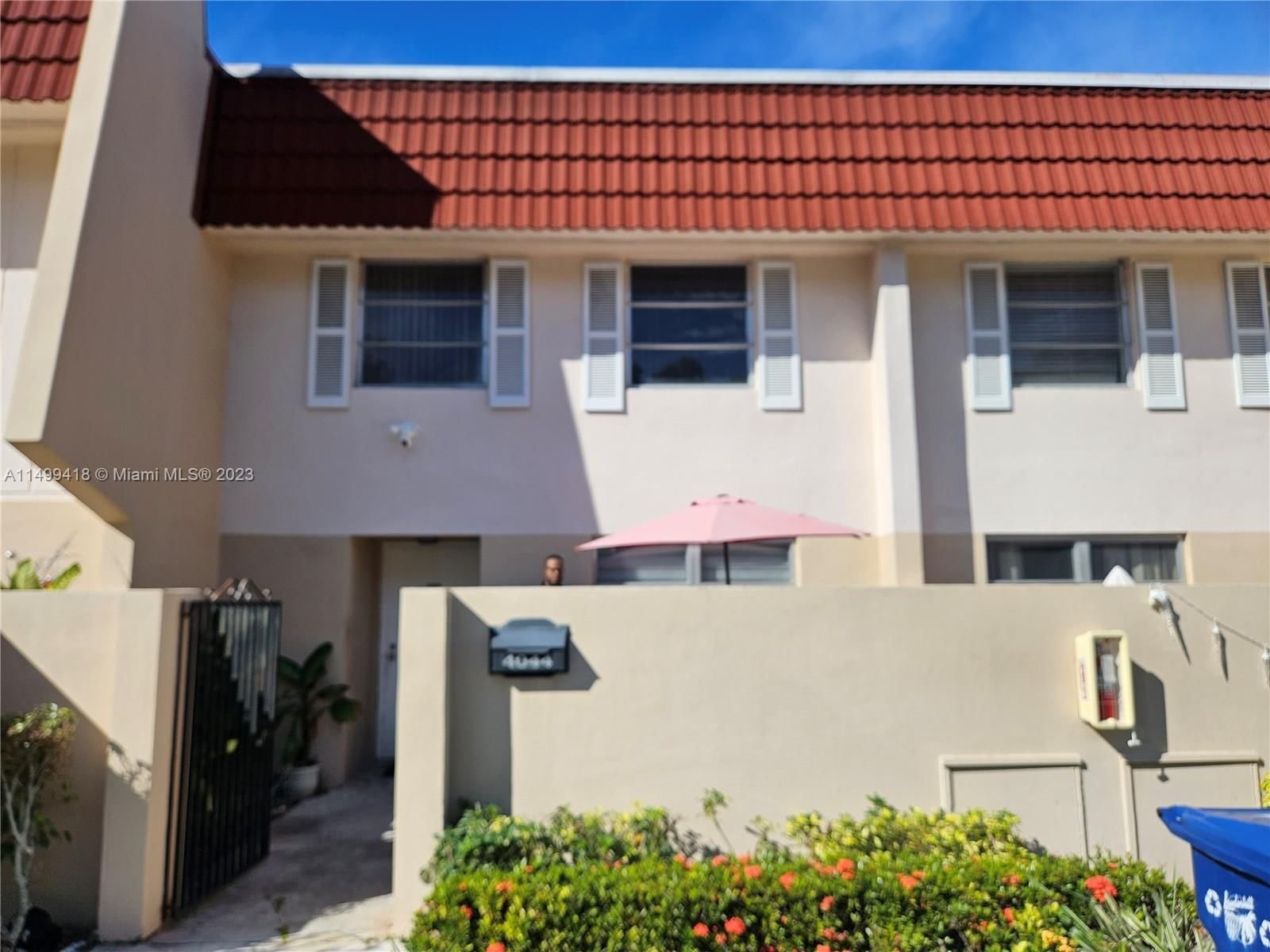Real estate property located at 4044 Inverrary Dr #9C, Broward County, MANORS TOWNHOUSE 8-9 COND, Lauderhill, FL