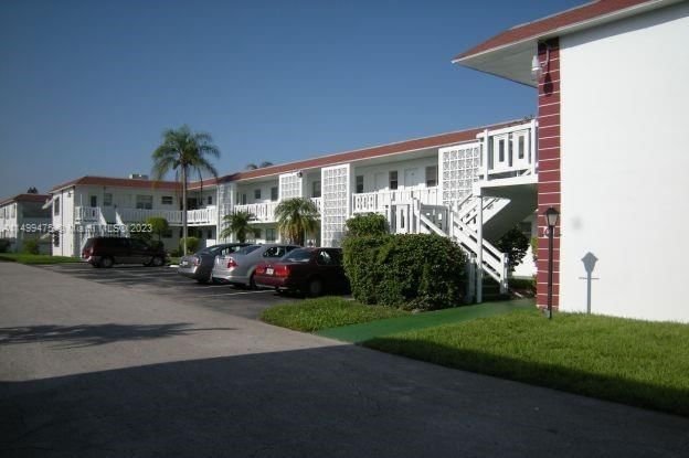 Real estate property located at 1400 43rd Ter #205, Broward County, PARK SOUTH TWO INC CONDO, Lauderhill, FL