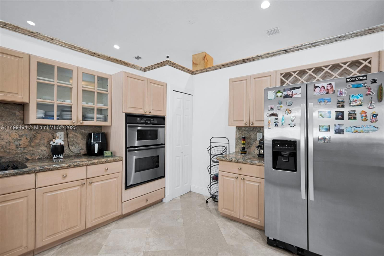 Real estate property located at 5750 67th Ave, Miami-dade, Beverly Hills, South Miami, FL