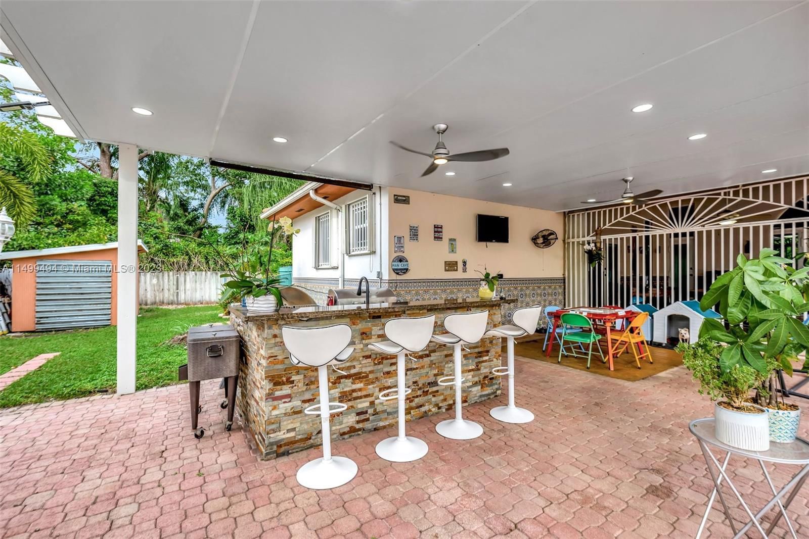 Real estate property located at 5750 67th Ave, Miami-dade, Beverly Hills, South Miami, FL