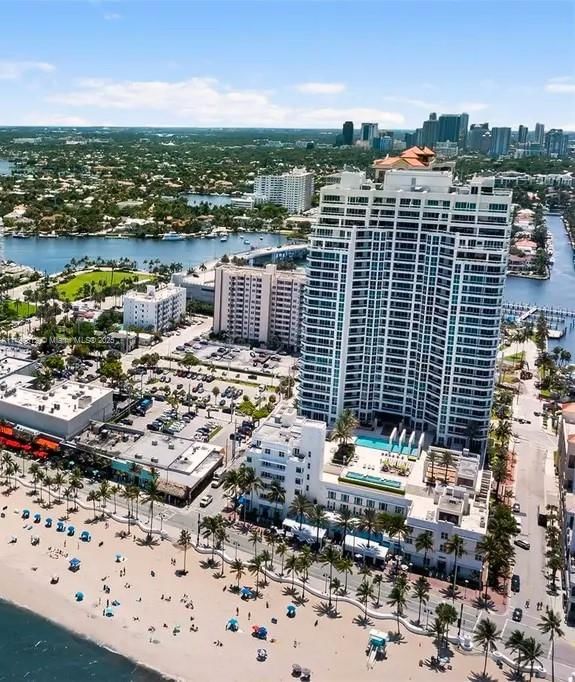 Real estate property located at , Broward County, LAS OLAS BEACH CLUB CONDO, Fort Lauderdale, FL