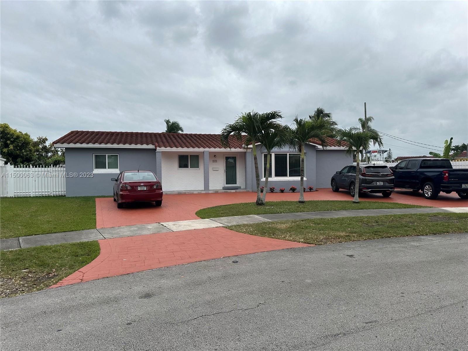 Real estate property located at 2131 98th Pl, Miami-Dade County, WESTBROOKE GARDENS 1ST AD, Miami, FL