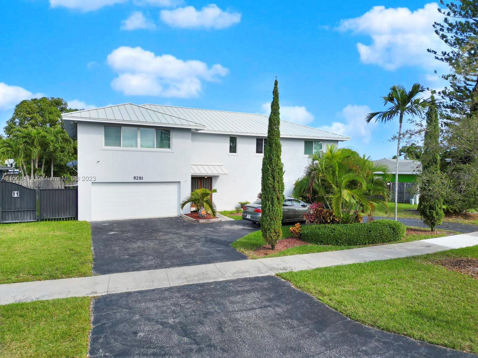 Real estate property located at 8281 205th St, Miami-Dade County, SAGA BAY SEC 1, Cutler Bay, FL