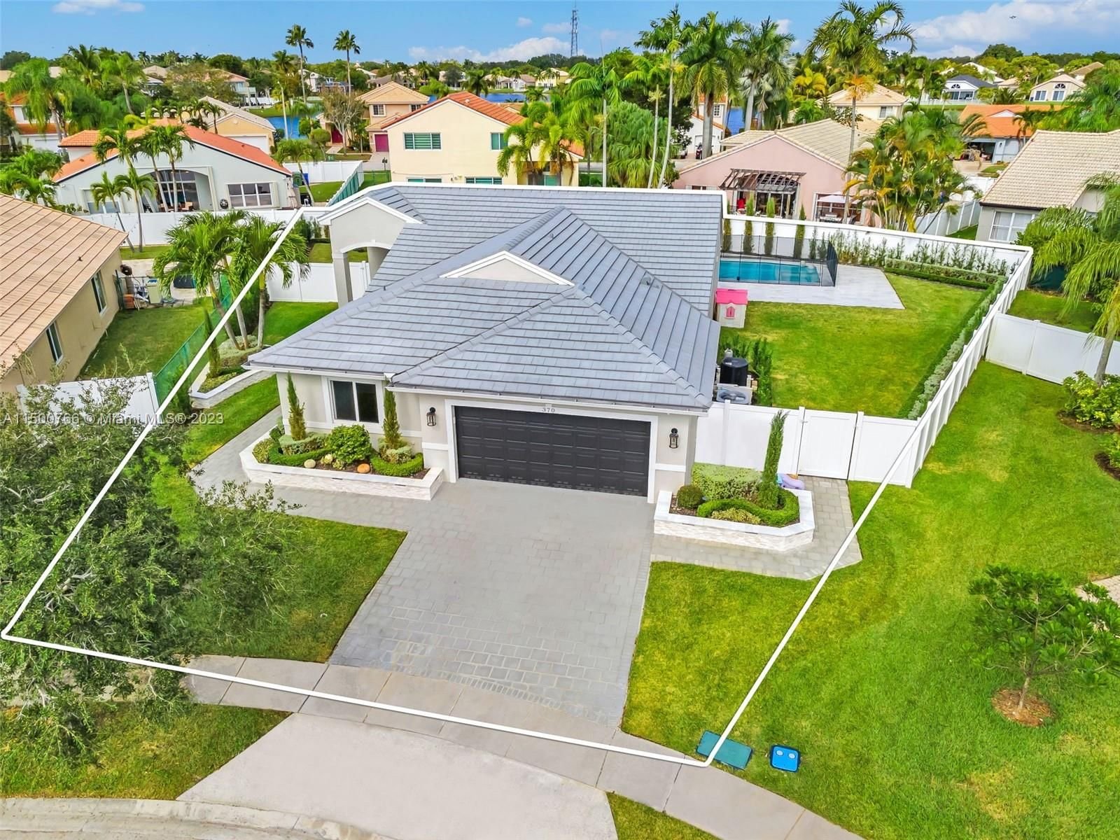 Real estate property located at 370 164th Ave, Broward County, HEFTLER HOMES AT PEMBROKE, Pembroke Pines, FL
