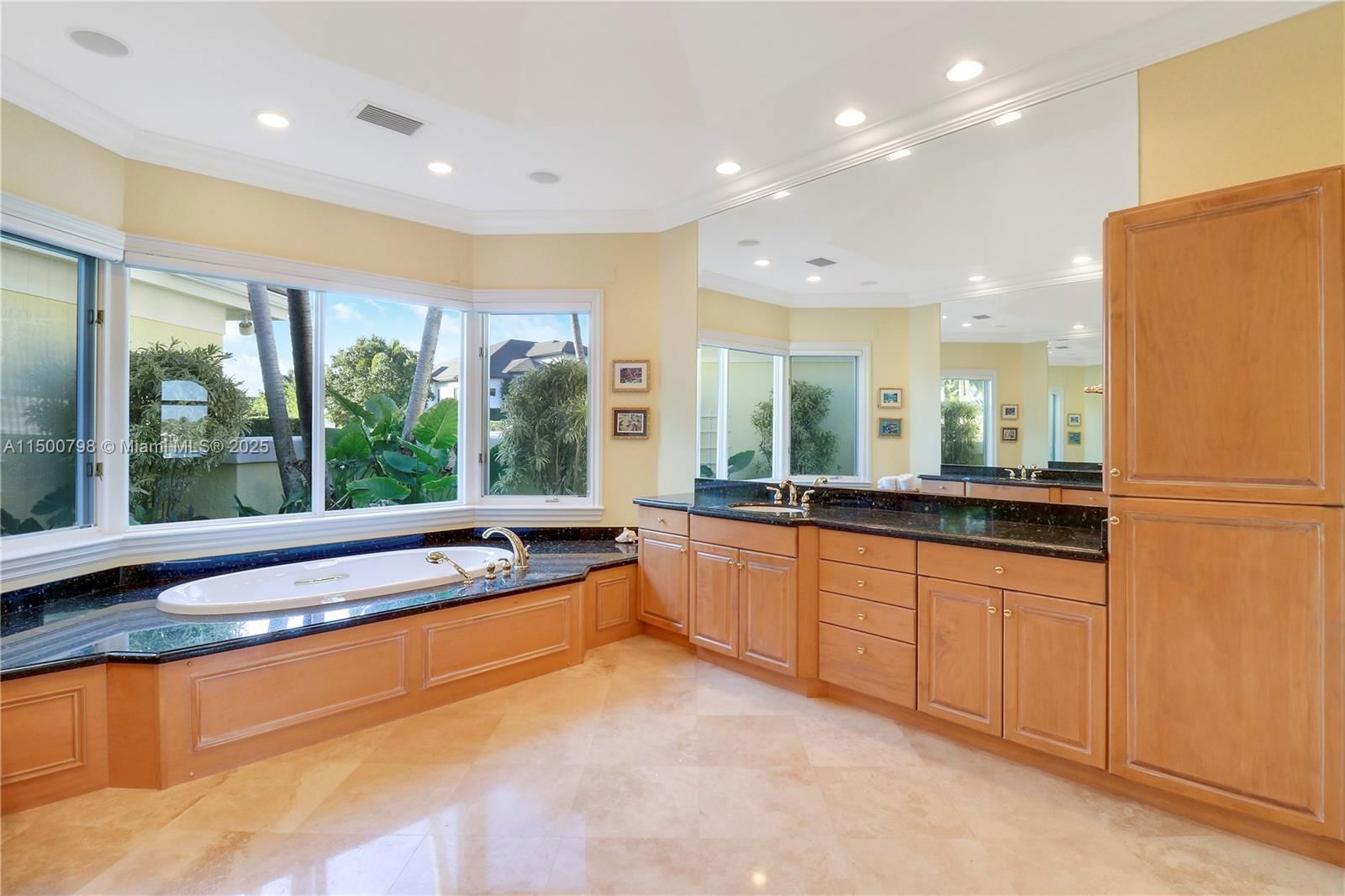 Real estate property located at 17571 Conch Bar Ave, Martin, Indian Hills, Jupiter, FL