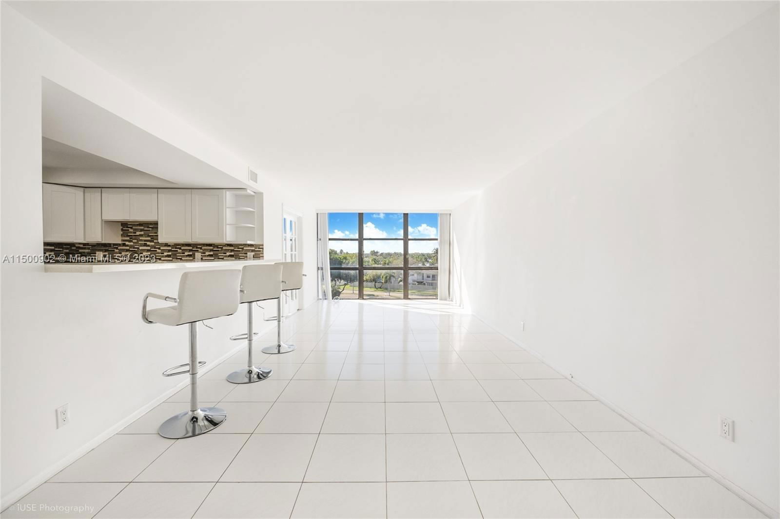 Real estate property located at 1000 Parkview Dr #501, Broward County, OCEANVIEW PARK CONDO, Hallandale Beach, FL