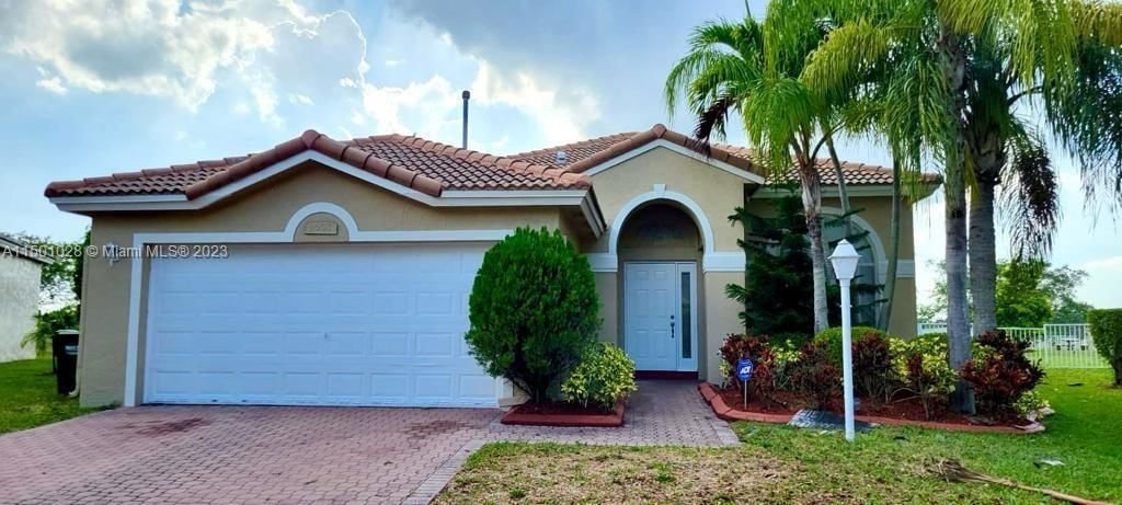 Real estate property located at , Broward County, PEMBROKE FALLS PHASE 6, Pembroke Pines, FL