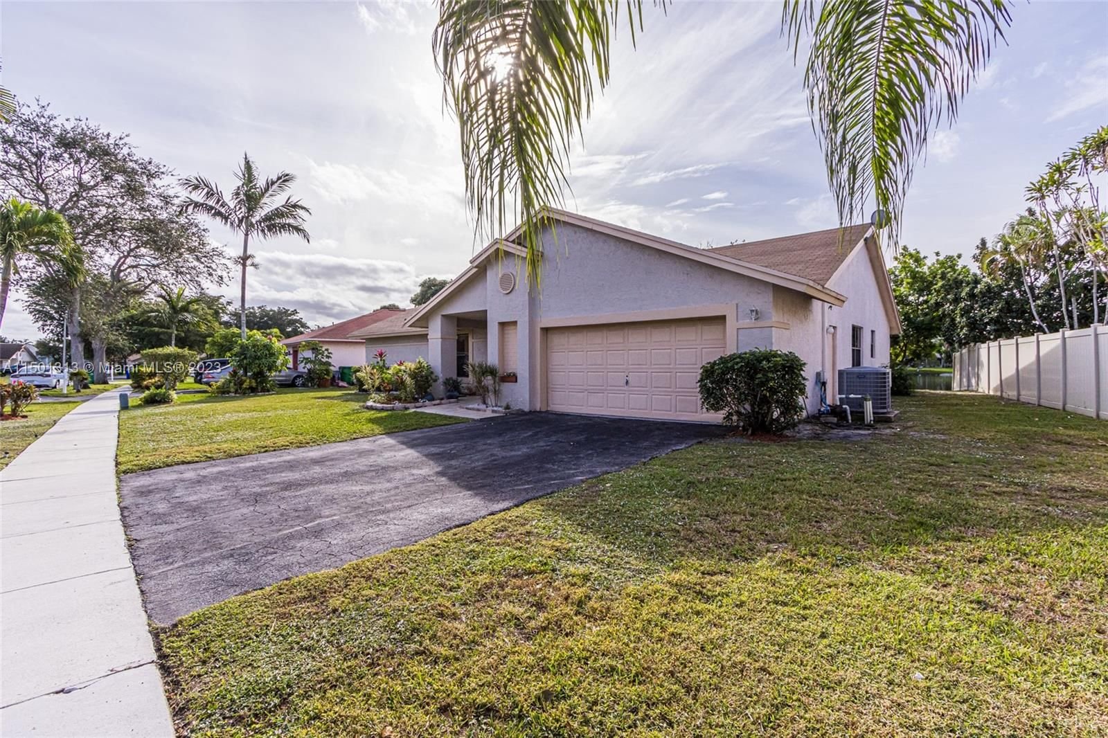 Real estate property located at 9760 Forest Dr, Broward County, BRIARGATE PLAT, Miramar, FL