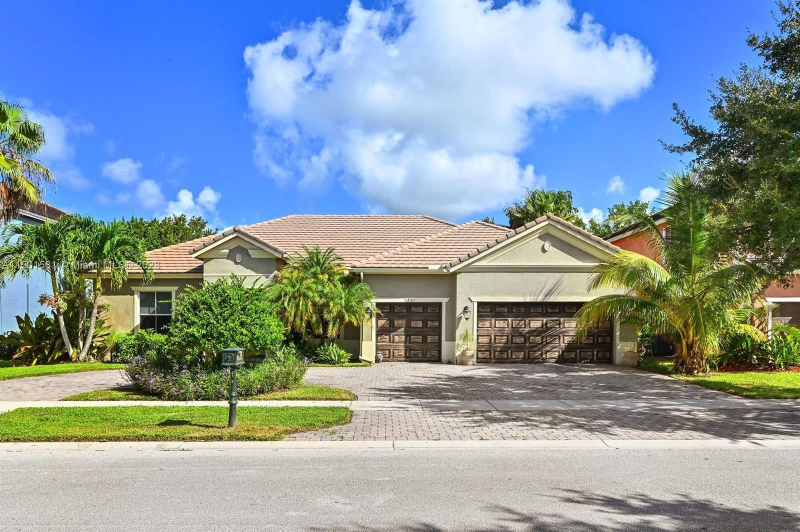 Real estate property located at 9521 Sedgewood Dr, Palm Beach County, SAVANNAH ESTATES, Lake Worth, FL