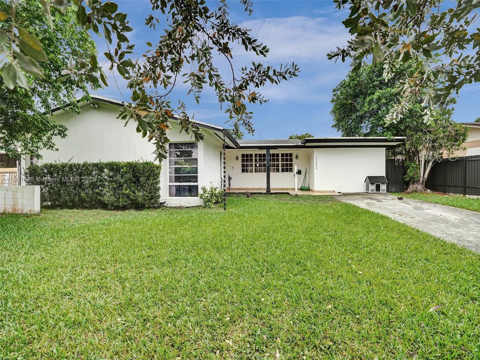 Real estate property located at 12600 34th St, Miami-Dade County, SOUTHERN ESTS 7TH ADDN SE, Miami, FL