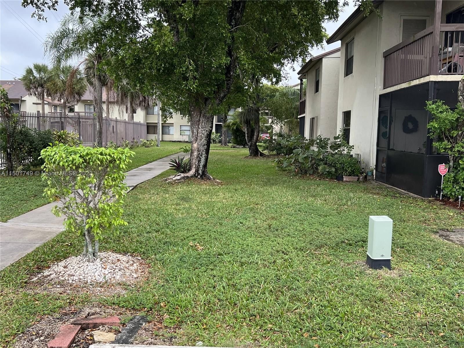 Real estate property located at 455 210th St #202, Miami-Dade County, MCARTHUR PARK MISTY LK CO, Miami Gardens, FL