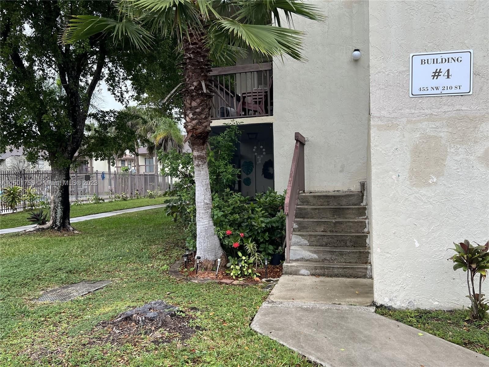 Real estate property located at 455 210th St #205, Miami-Dade County, MCARTHUR PARK MISTY LK CO, Miami Gardens, FL