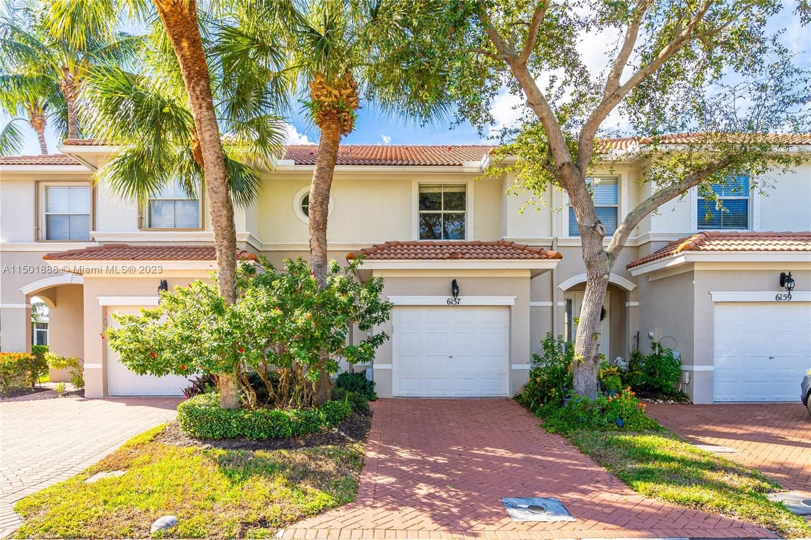 Real estate property located at 6157 Seminole Gardens Cir #6157, Palm Beach County, SEMINOLE GARDENS AT WOODB, Riviera Beach, FL