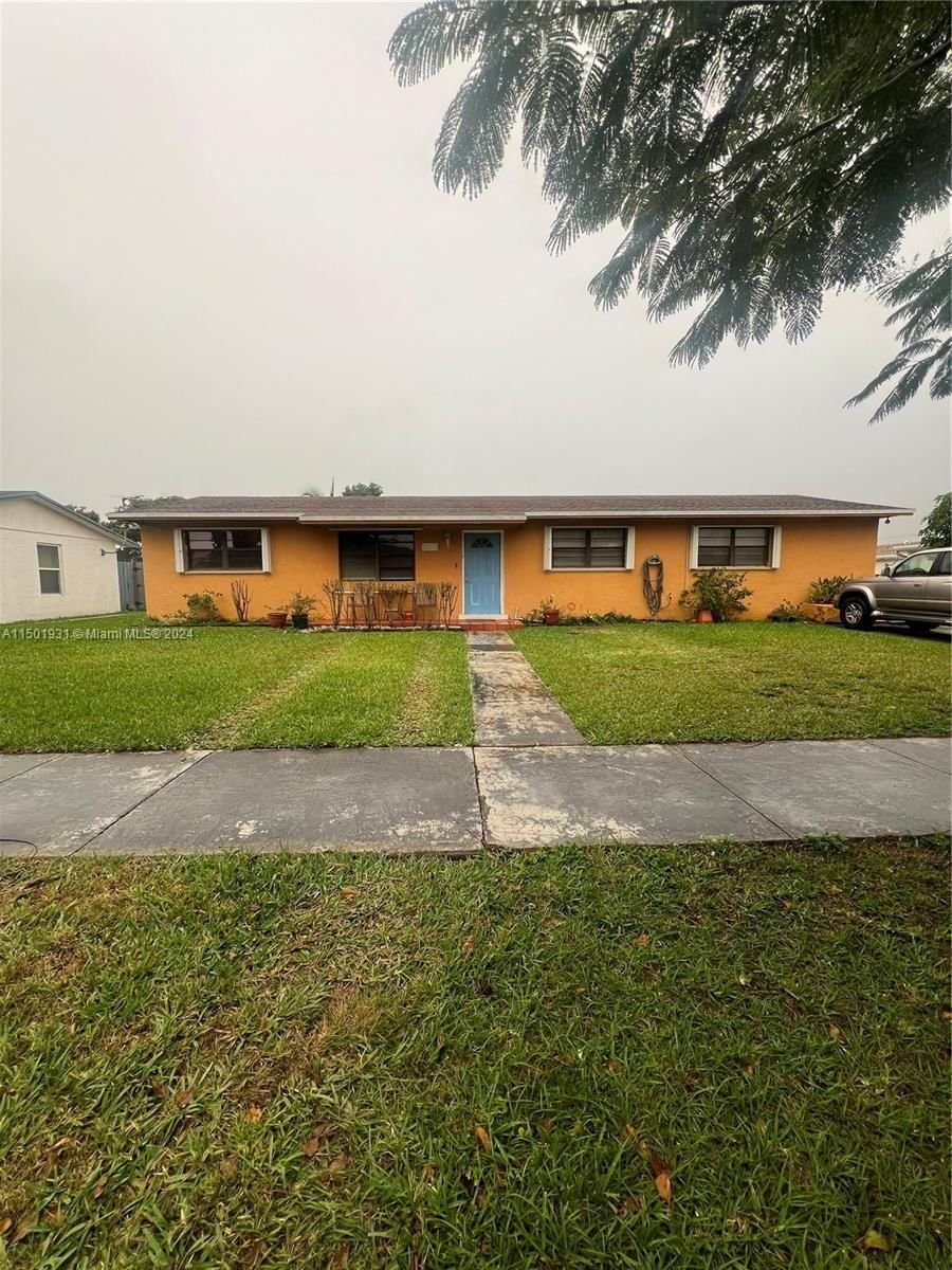 Real estate property located at 18920 125th Ave, Miami-Dade County, GUEVAL SUB SEC TWO, Miami, FL