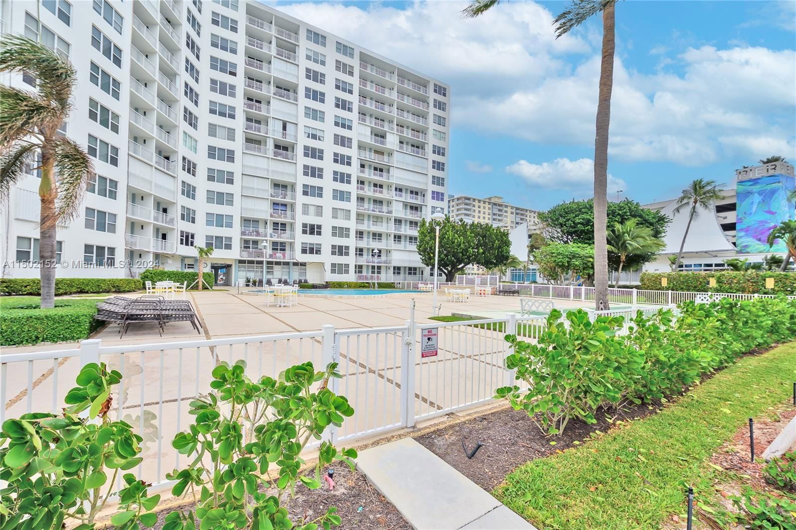 Real estate property located at 201 Ocean Blvd #407, Broward, Granada House Condominium, Pompano Beach, FL