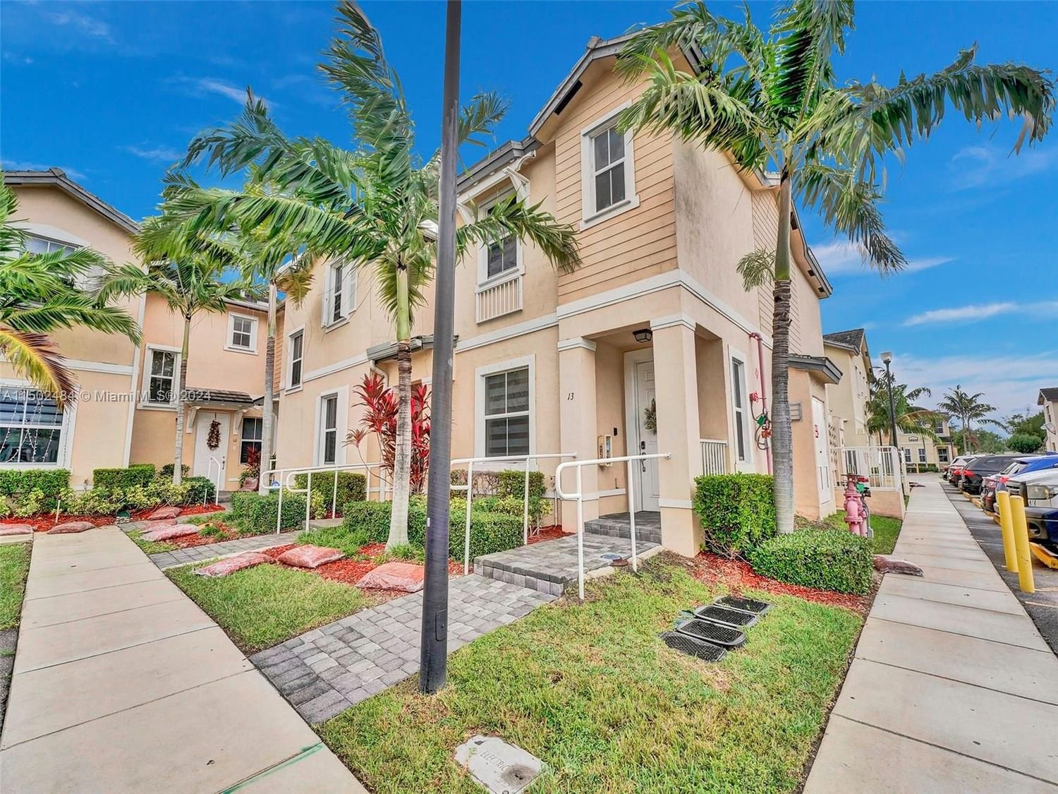 Real estate property located at 142 28th Ter #13, Miami-Dade County, FIJI CONDO NO 1, Homestead, FL