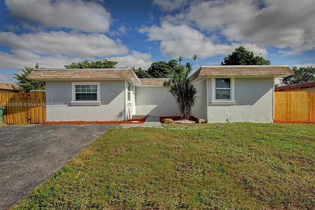 Real estate property located at 7902 68th Ave, Broward County, HEATHGATE 3RD ADD, Tamarac, FL