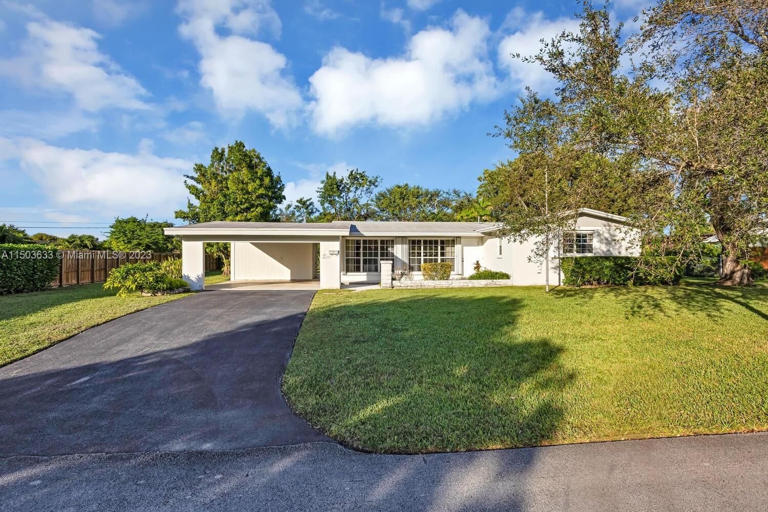 Real estate property located at 8495 186th St, Miami-Dade County, WHISPERING PINES ESTATES, Cutler Bay, FL