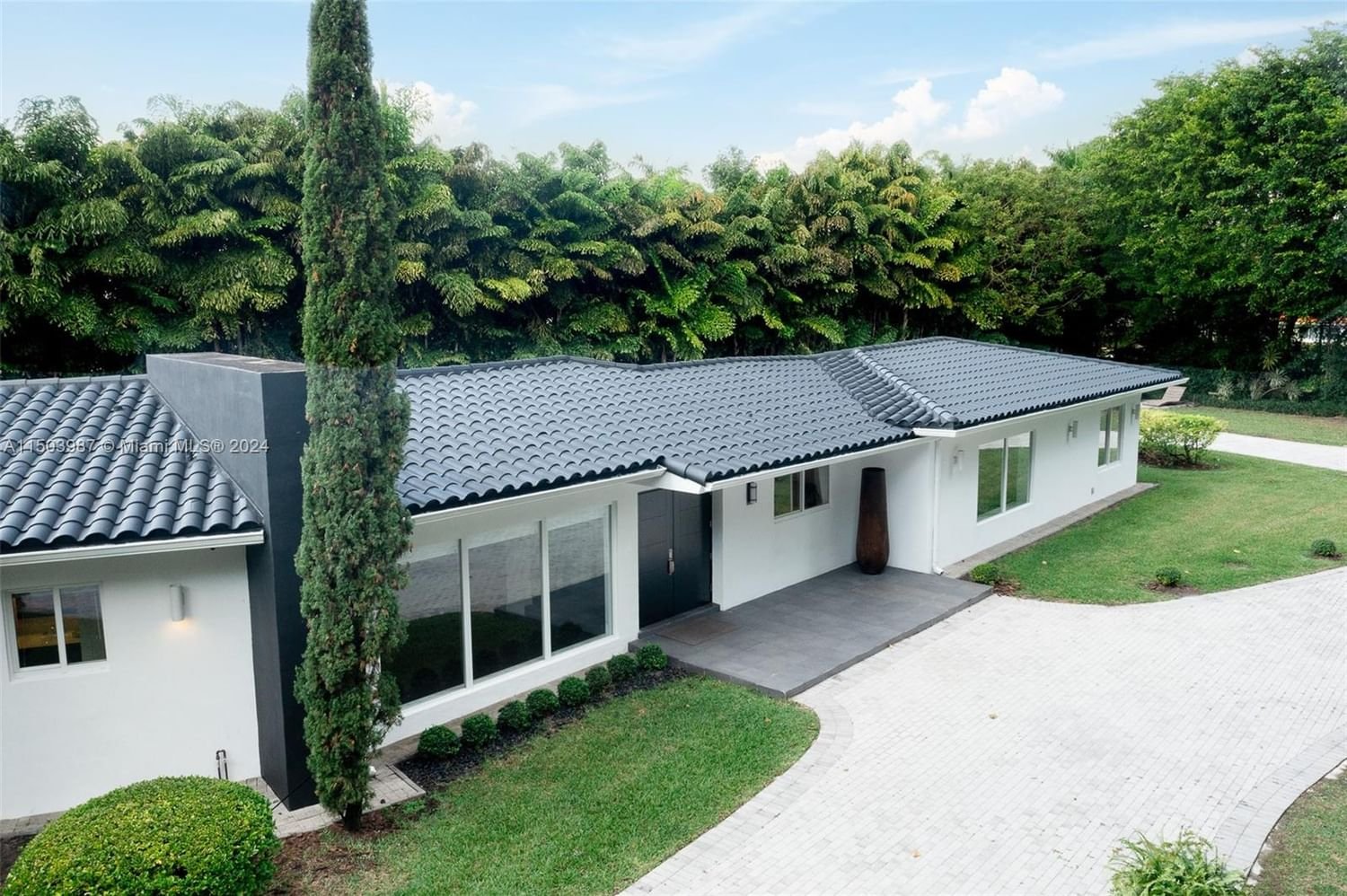 Real estate property located at 8650 Old Cutler Rd, Miami-Dade County, COLLINS MANOR, Coral Gables, FL