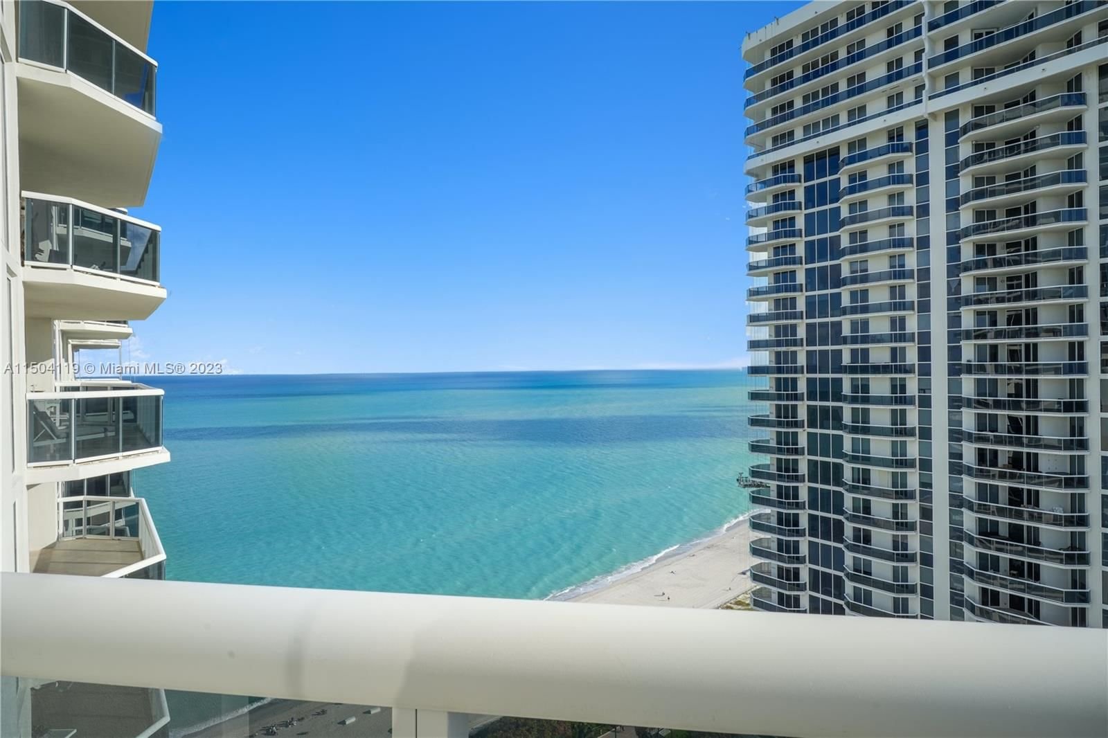 Real estate property located at 4779 Collins Ave #3305, Miami-Dade County, BLUE DIAMOND CONDO, Miami Beach, FL