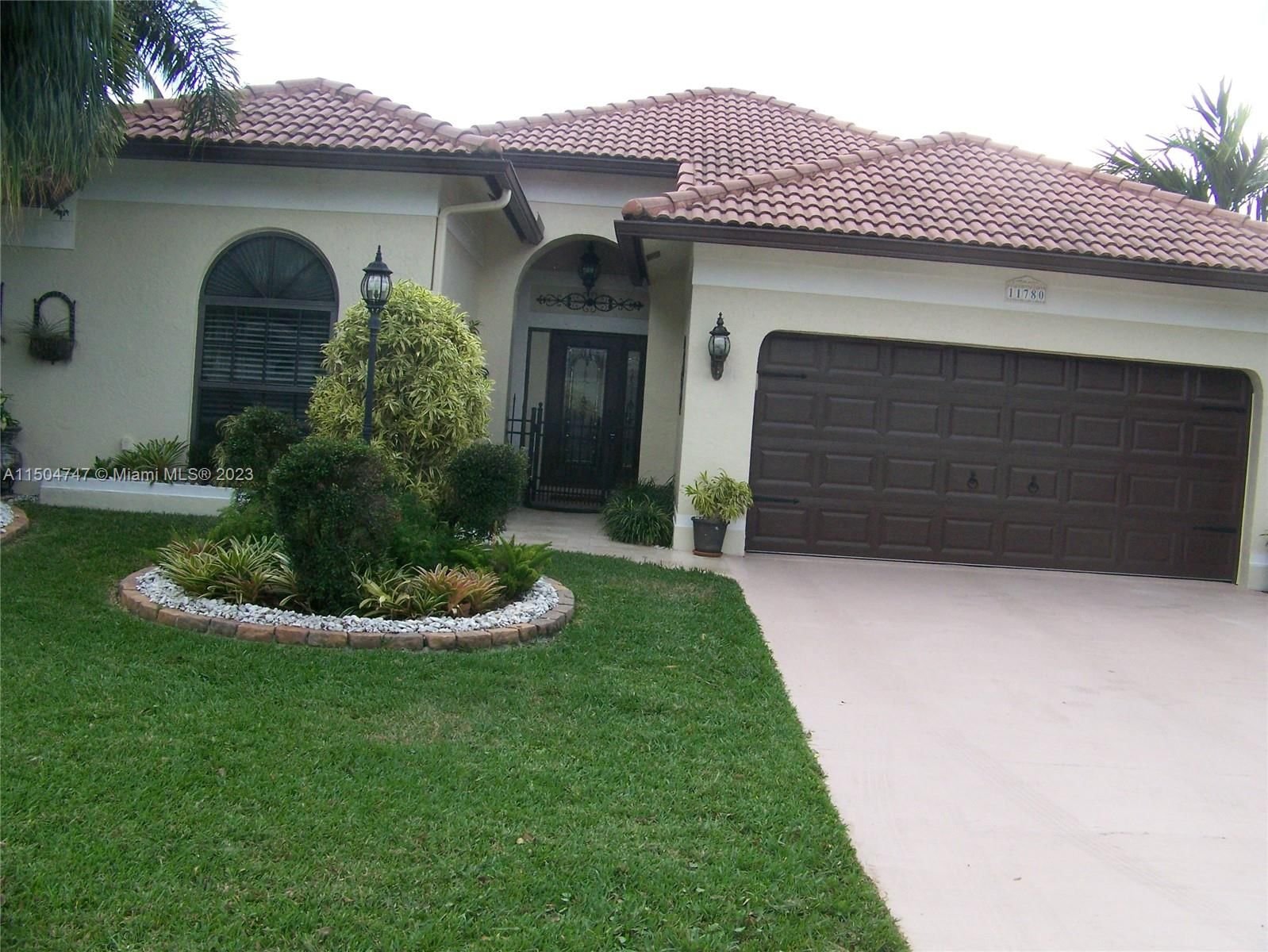 Real estate property located at 11780 Berry Dr, Broward County, ROCK CREEK PHASE TWO, Cooper City, FL