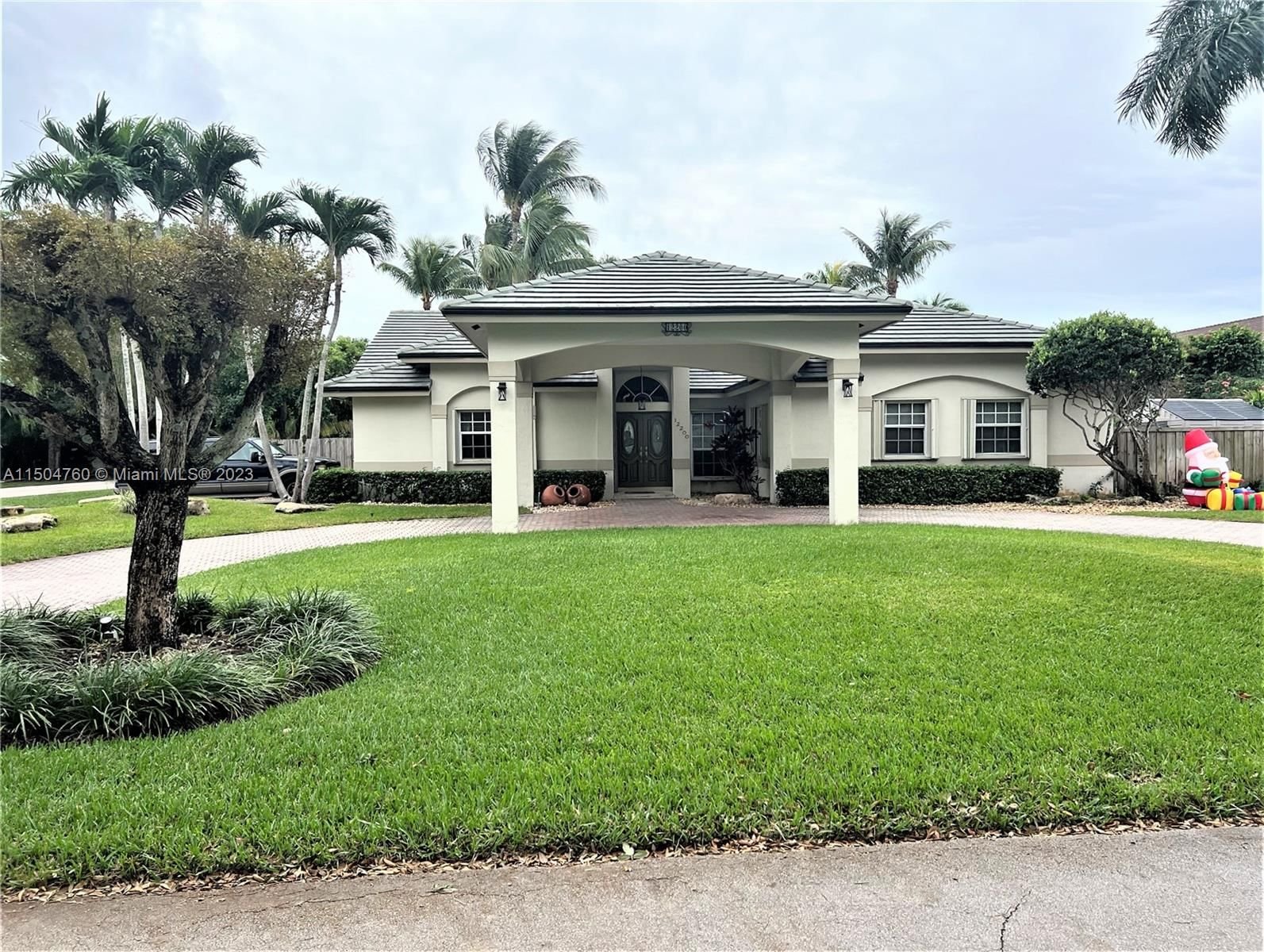 Real estate property located at 12200 100th St, Miami-Dade County, ZULLY SUB, Miami, FL