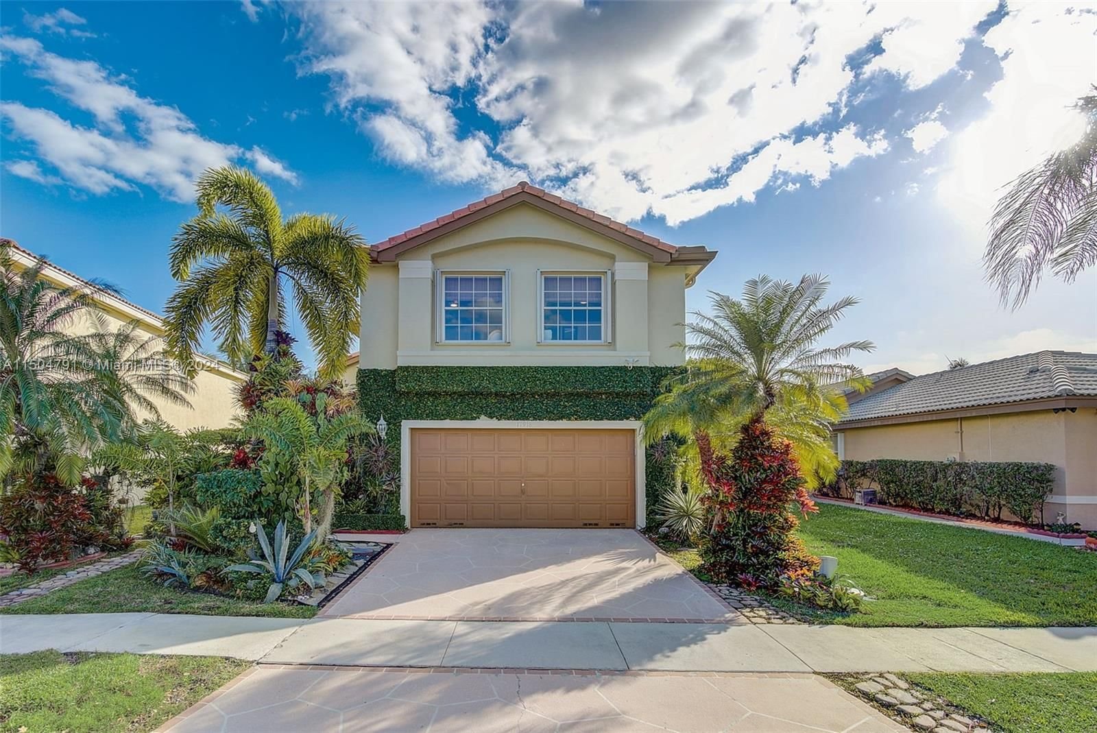 Real estate property located at 17918 30th Ct, Broward County, SILVER LAKES PHASE III, Miramar, FL