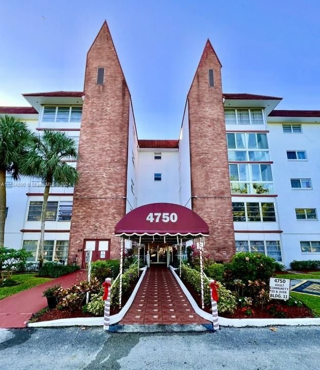 Real estate property located at 4750 22nd Ct #302, Broward County, CASTLE APARTMENTS 11 COND, Lauderhill, FL