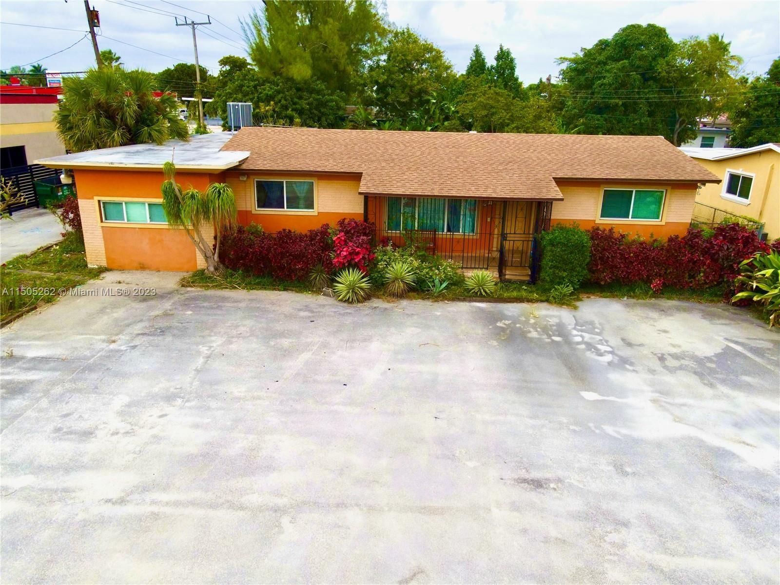 Real estate property located at 2615 111th St, Miami-Dade County, GOLF PARK SEC 2 REV, Miami, FL