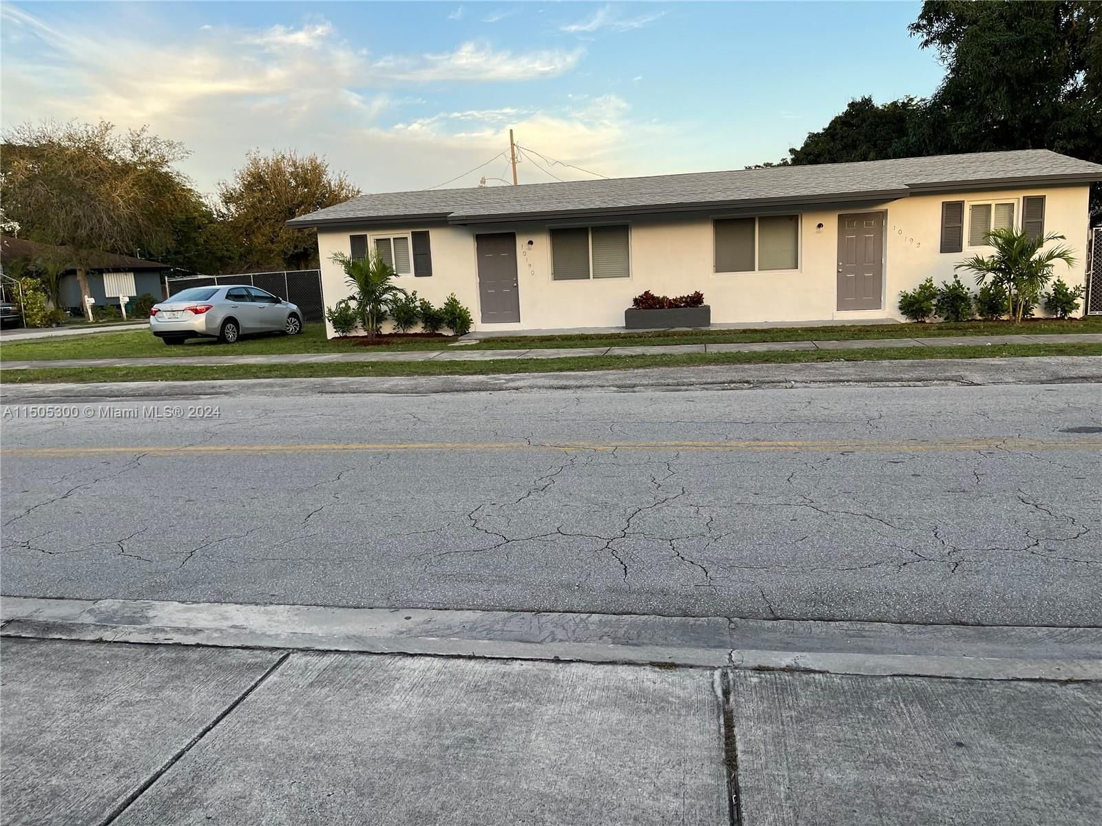 Real estate property located at 10190-10192 Guava street, Miami-Dade County, Map of Perrine, Miami, FL