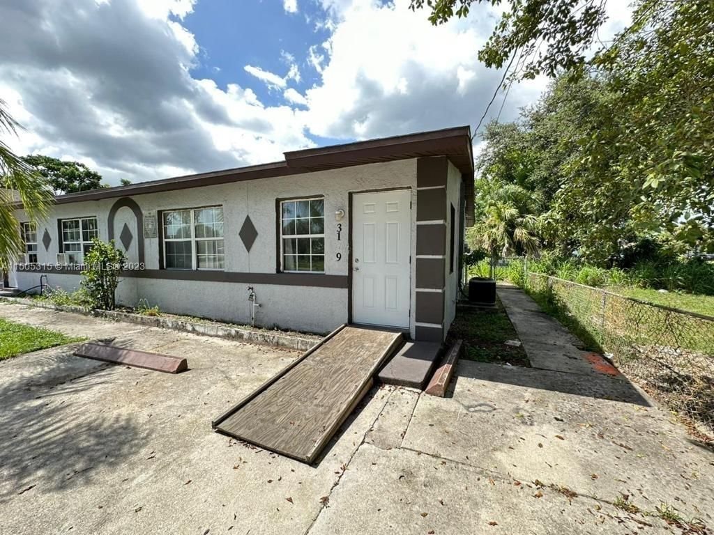 Real estate property located at 3137-3139 Lincoln Boulevard, Lee County, Lincoln Park, Fort Myers, FL