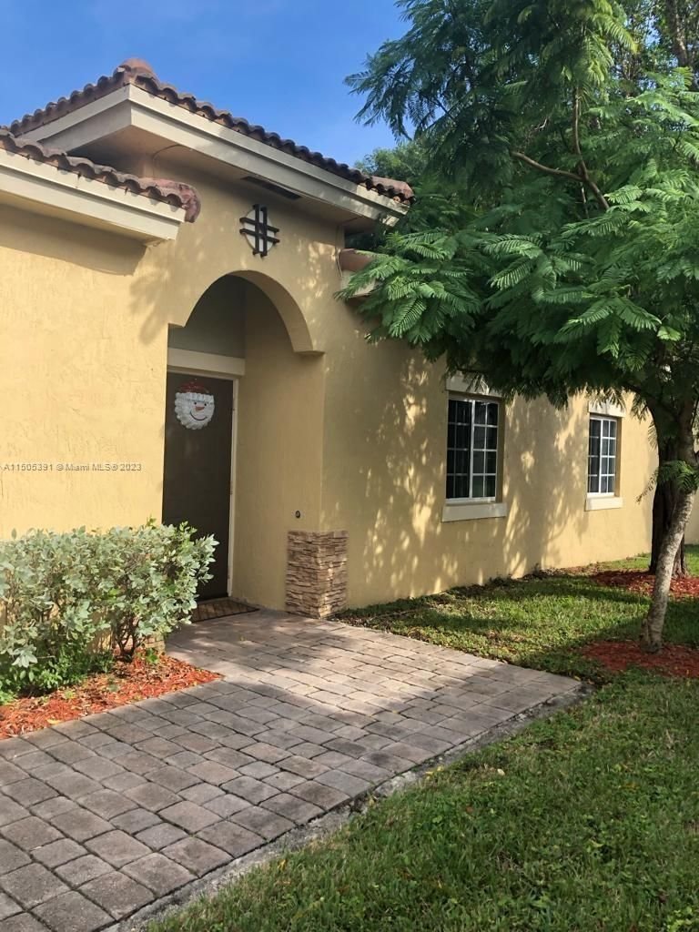 Real estate property located at 1225 32nd Ave, Miami-Dade County, VENTURA AT MALIBU BAY, Homestead, FL