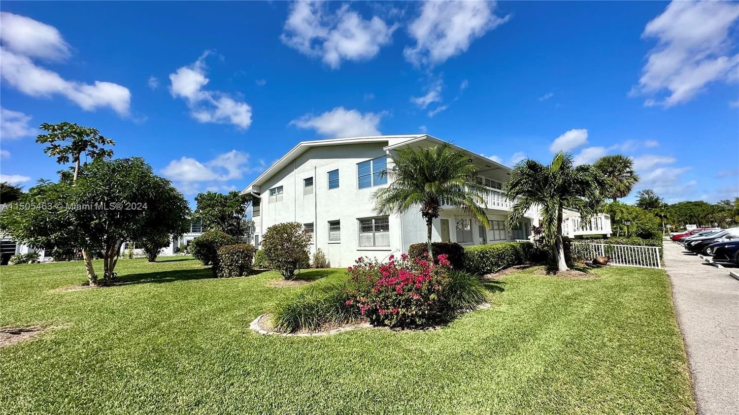 Real estate property located at 31 Harwood B #31, Broward County, HARWOOD B CONDO, Deerfield Beach, FL