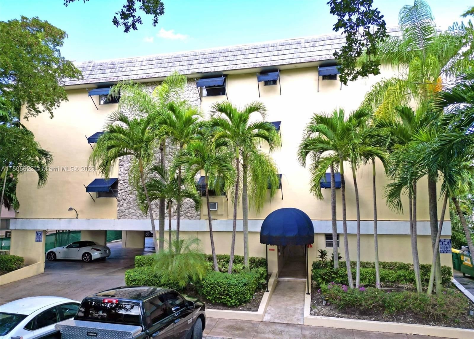 Real estate property located at 427 Santander Ave #403, Miami-Dade County, VILLA SANTANDER CONDO, Coral Gables, FL