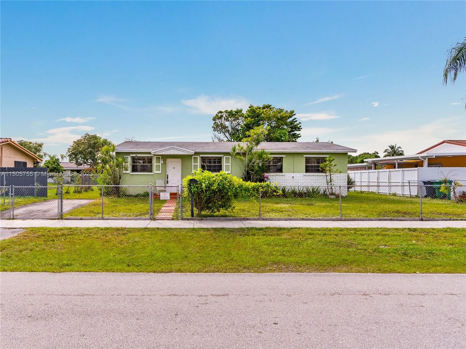 Real estate property located at 11932 180th St, Miami-Dade County, SOUTH MIAMI HGTS ADD B, Miami, FL